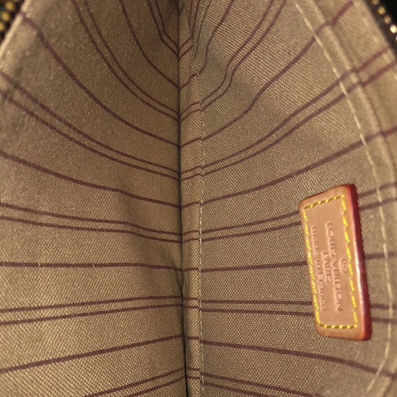 COPY - LOUIS VUITTON - Monogram GI 3104-Pouch Monogram Canvas - Picture 4 of 6